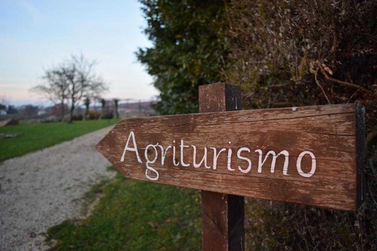 Agriturismo Il Poggio เวตรัลลา ภายนอก รูปภาพ