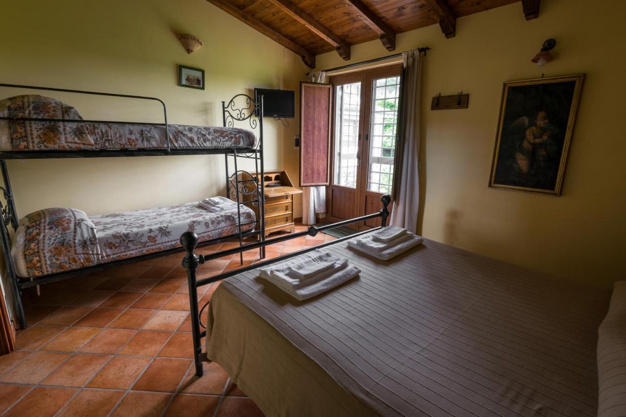 Agriturismo Il Poggio เวตรัลลา ภายนอก รูปภาพ