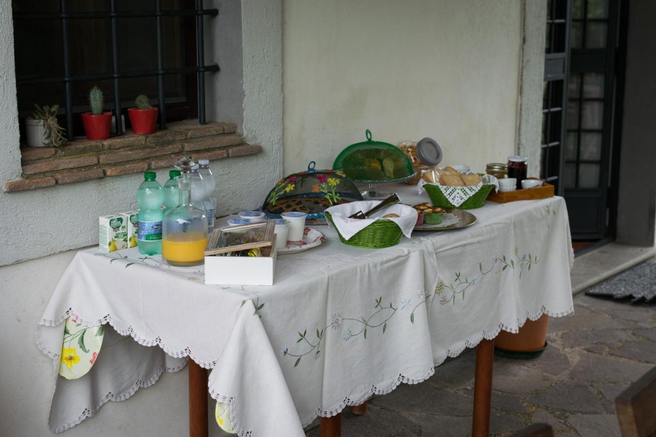 Agriturismo Il Poggio เวตรัลลา ภายนอก รูปภาพ