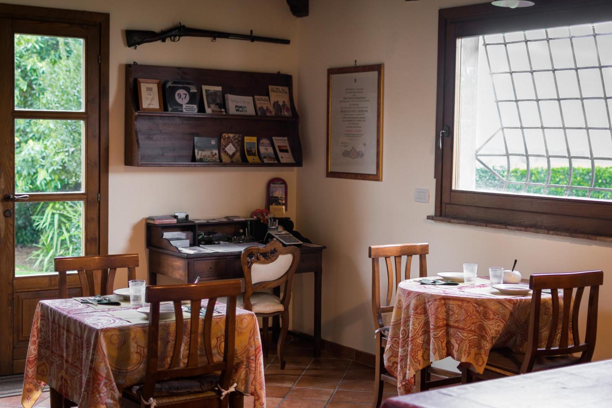 Agriturismo Il Poggio เวตรัลลา ภายนอก รูปภาพ